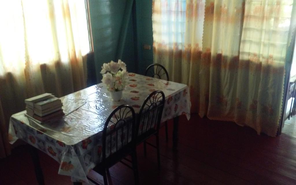 Shades Cottage Guesthouse Blue Hole Extérieur photo