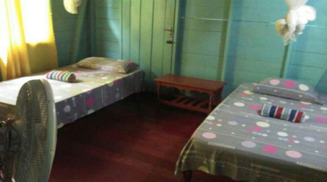 Shades Cottage Guesthouse Blue Hole Extérieur photo